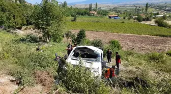 Tokat'ın Erbaa ilçesinde kamyonet devrildi: 1 ölü, 3 yaralı