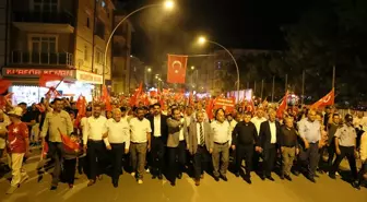 Uluslararası Türk Dünyası Şöleni'nde Türkçe Aşkı Vatan Aşkı Yürüyüşü Gerçekleştirildi