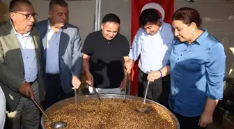 KESOB Muharrem Ayında Vatandaşlara Aşure Dağıttı