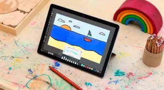 Microsoft Yeni Nesil Surface Modellerini Piyasaya Sürmeye Hazırlanıyor