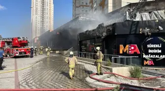 Avcılar'da İş Yerinde Çıkan Yangın Söndürüldü