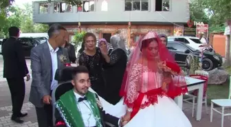 Bedensel engelli Alihan ile Filipinli gelinin aşkı engel tanımadı