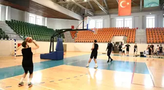 Çayırova Belediyesi Basketbol Takımı Sezonun İlk Antrenmanını Gerçekleştirdi