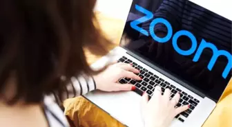 Zoom, çalışanlarına hibrit çalışma sistemine geçmelerini öneriyor