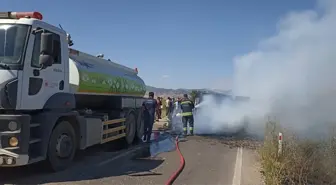Konya'da saman balyası yüklü minibüs yandı