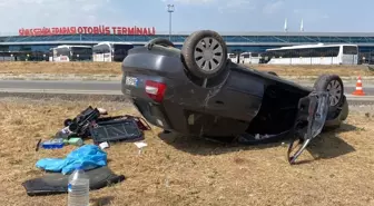 Sivas'ta Trafik Kazasında Araç Ters Döndü, Kadın Sürücü Yaralandı