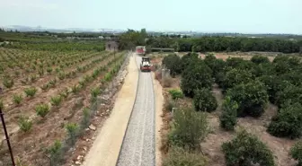 Mersin Akdeniz ilçesinde bahçe yollarına soğuk asfalt uygulandı