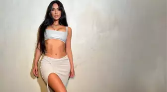 Şekillendirici korse giyen Kim Kardashian paylaşımını anında kaldırdı! Takipçileri yorum yaparken acımadı