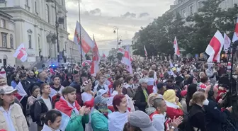 Varşova'da Belarus Vatandaşları Cumhurbaşkanı Seçimlerini Protesto Etti