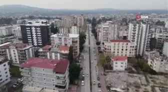 6 Şubat depreminden etkilenen İstasyon Caddesi eski günlerini arıyor