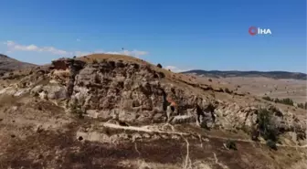 Gümüşhane'nin Sümela'sı Çakırkaya Manastırı ilgisizlik nedeniyle kuşlara yuva oldu