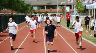 Karşıyaka Belediyesi'nin Semra Aksu Atletizm Parkı'nda Geleceğin Şampiyonları Yetişiyor