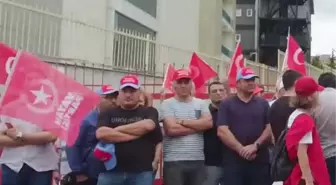 Tekgıda-İş Sendikası, Eker Süt Fabrikası'nın İşçi Çıkarmalarını Protesto Etti