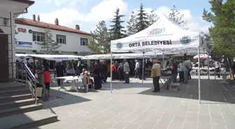 Orta İlçe Müftülüğü Kur'an kursları yararına kermes düzenledi