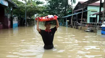 Albüm: Myanmar'da Sel ve Taşkınlar Nedeniyle 45.000 Kişi Geçici Barınaklara Yerleştirildi