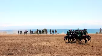 Kırgızistan'da 1. Dünya Kökbörü Kupası Oyunları Başladı