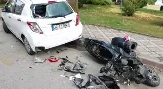 Karamürsel'de park halindeki otomobile çarpan motosiklet sürücüsü yaralandı