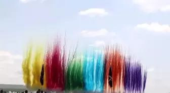 Ewenki etnik grubu geleneksel giysileriyle Naadam Festivali'nde ilgi odağı oldu