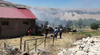 Tunceli'de saman deposunda çıkan yangın söndürüldü