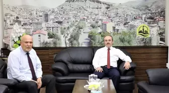 Vali Epcim'den Bayburt Belediye Başkanı Pekmezci'ye veda ziyareti