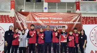 Düzce Taekwondo Kız Takımı Anadolu Yıldızlar Ligi'nde Finallere Katılma Hakkı Kazandı