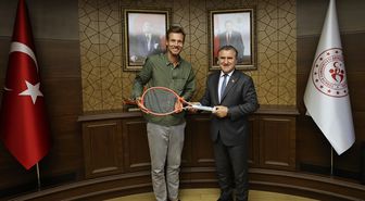 Gençlik ve Spor Bakanı Osman Aşkın Bak, Çek tenisçi Tomas Berdych ile bir araya geldi