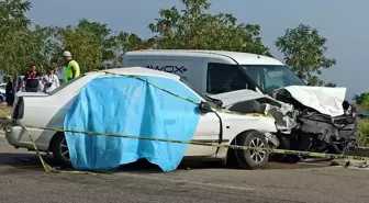 Bursa'da trafik kazasında 2 kişi öldü, 1 kişi yaralandı