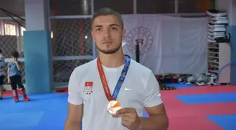 Trabzonlu Wushu Sporcusu Nusret Kayhan Altunkaya Bronz Madalya İle Döndü