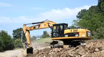 Samsun Büyükşehir Belediyesi Yavuzlar Mahallesi'ndeki Yolu Genişletti