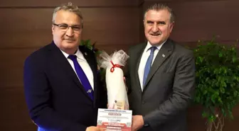 Yunusemre Belediye Başkanı Dr. Mehmet Çerçi, Ankara'da siyasileri ve bürokratları ziyaret ederek güreş organizasyonuna davet etti