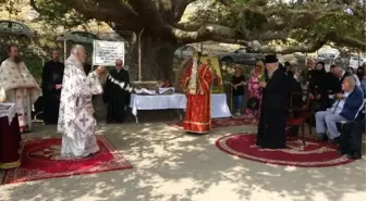 Gökçeada'da Meryem Ana Anma Günü Ayini Düzenlendi