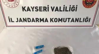 Kayseri'nin Sarız ilçesinde baca deliğinde uyuşturucu madde ele geçirildi