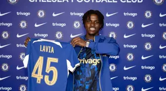 Chelsea, Romeo Lavia'yı 7 yıllığına kadrosuna kattı