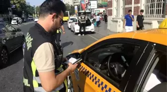 İstanbul'da Trafik Polisleri Taksicilere Cezalar Yazdı