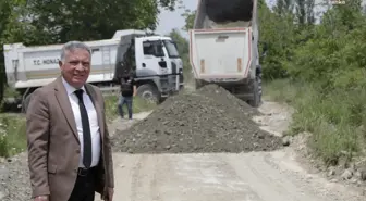 Honaz Belediyesi, arazi yollarını düzenleyerek çiftçilere destek oluyor