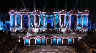 TRT Sanatçıları Pamukkale'de Konser Verdi