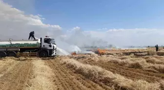 Konya'da arpa tarlasında çıkan yangında 60 badem ağacı kül oldu