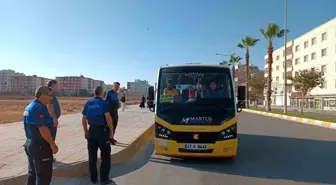 Nusaybin'de zabıta toplu taşıma araçlarını denetledi