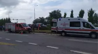 Kırmızı Işık İhlali Yapan TIR'ın Çarptığı Araçta Hayatını Kaybedenler Toprağa Verildi