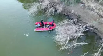 Kazakistan'da Seyhun Nehri'nde 9 kişi boğuldu, 2 çocuk kayıp