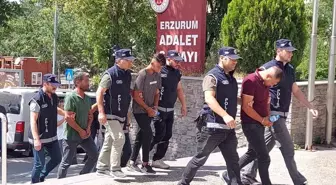 Erzurum'da Göçmen Kaçakçılığı Yapan 3 Kişi Yakalandı