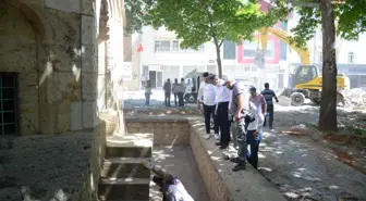 Kırşehir Belediyesi Melik Gazi Türbesi'nde düzenleme çalışması başlattı