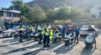 Muğla'da motosiklet denetimleri: 28 motosiklet trafikten men edildi, 97 sürücüye ceza