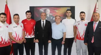 Kırıkkale Polis Gücü Lider Spor Kulübü İl Emniyet Müdürü'nü ziyaret etti