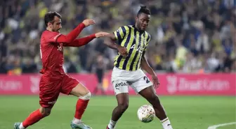 Fenerbahçe Batshuayi için Premier Lig'den gelen teklifi elinin tersiyle itti