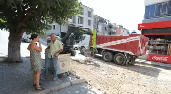 Efes Selçuk Belediyesi Yol ve Park Çalışmalarını Sosyal Medyadan Duyurdu