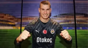 Fenerbahçe, Hırvat kaleci Dominik Livakovic ile 5 yıllık sözleşme imzaladı