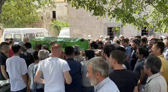 Ürgüp'te Kadın Tarafından Bıçaklanarak Öldürülen Kişinin Cenazesi Toprağa Verildi