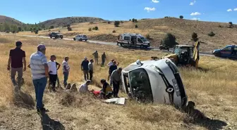 Sivas'ta otomobil devrildi: 1 ölü, 4 ağır yaralı