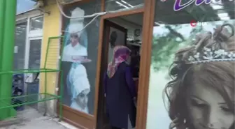 Beline kadar uzattığı saçlarını kestirerek lösemili hastalara bağışladı